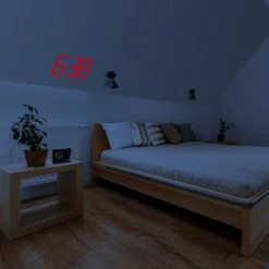 TFA Dostmann TFA-Dostmann Funk-Projektionswecker TFA 60.5018.01 Innen-Aussentemperatur -TFA Dostmann Speichern Projektionswecker 60 5017 anwendung 1