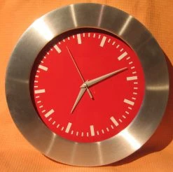 TFA Dostmann TFA 98.1048...Aluminium Design-Wanduhr Groß